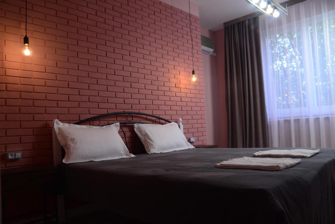 Hi Hotel Алмати Екстер'єр фото