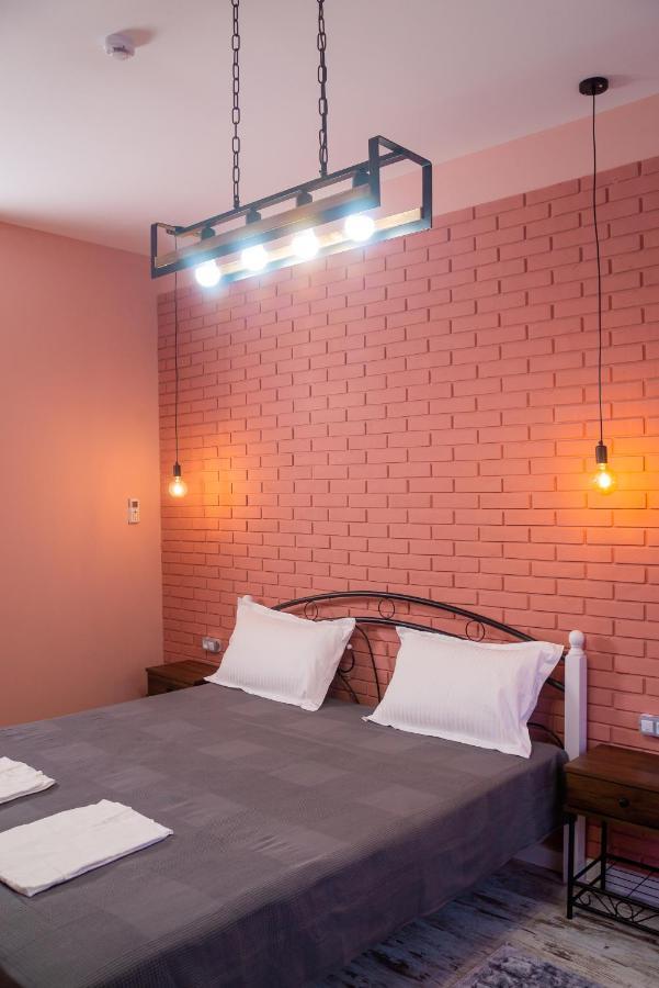Hi Hotel Алмати Екстер'єр фото