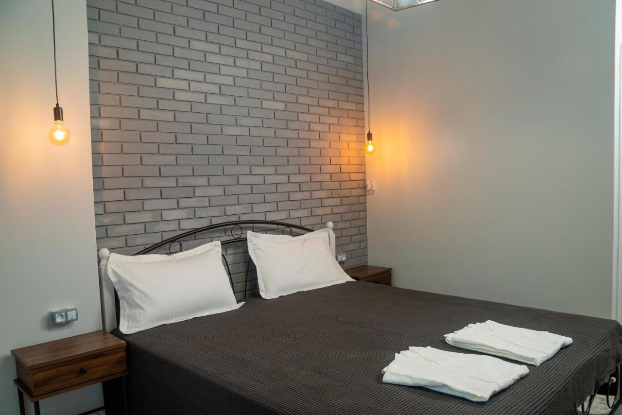 Hi Hotel Алмати Екстер'єр фото